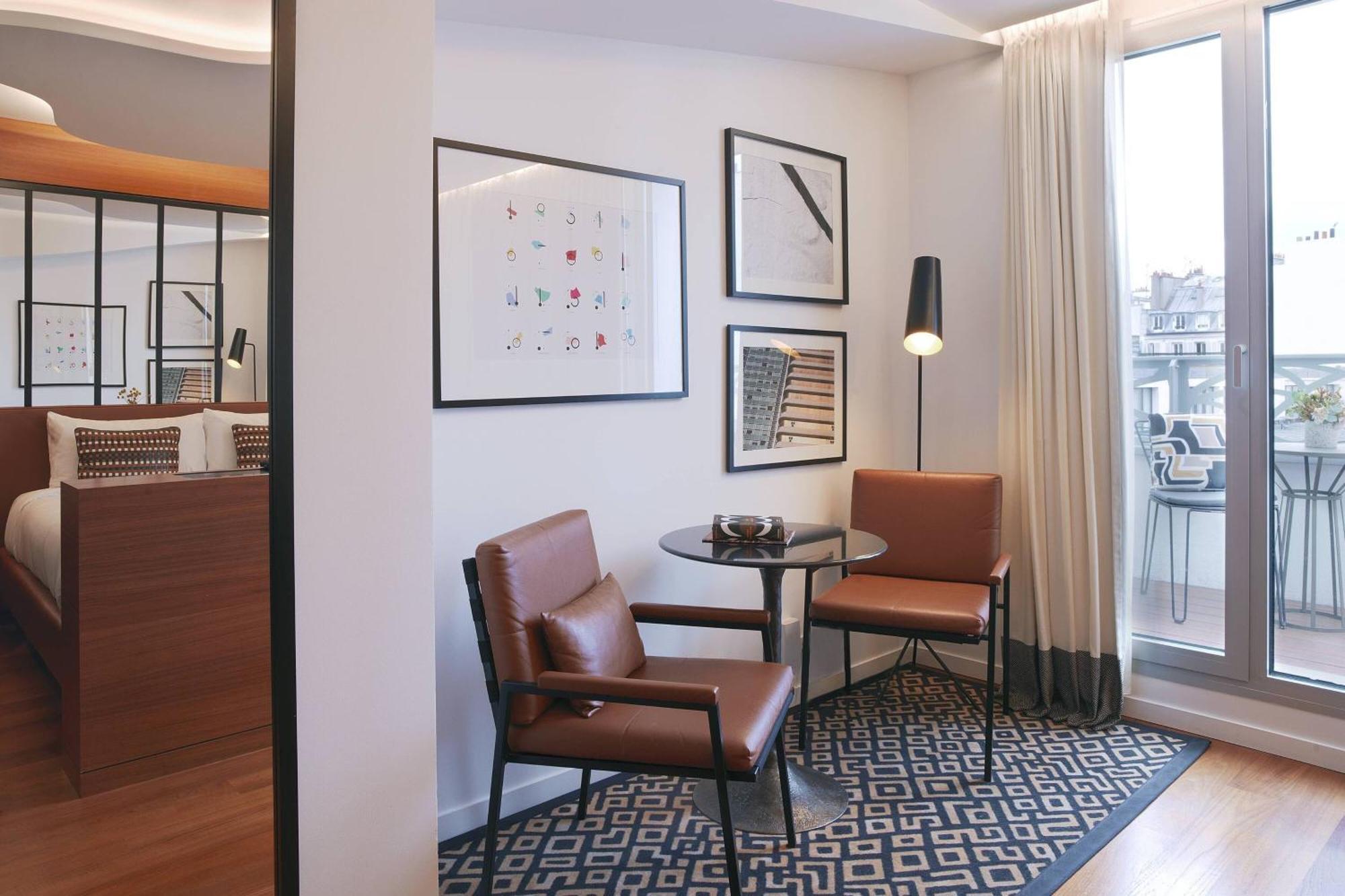 Hotel Renaissance Republique & Parigi